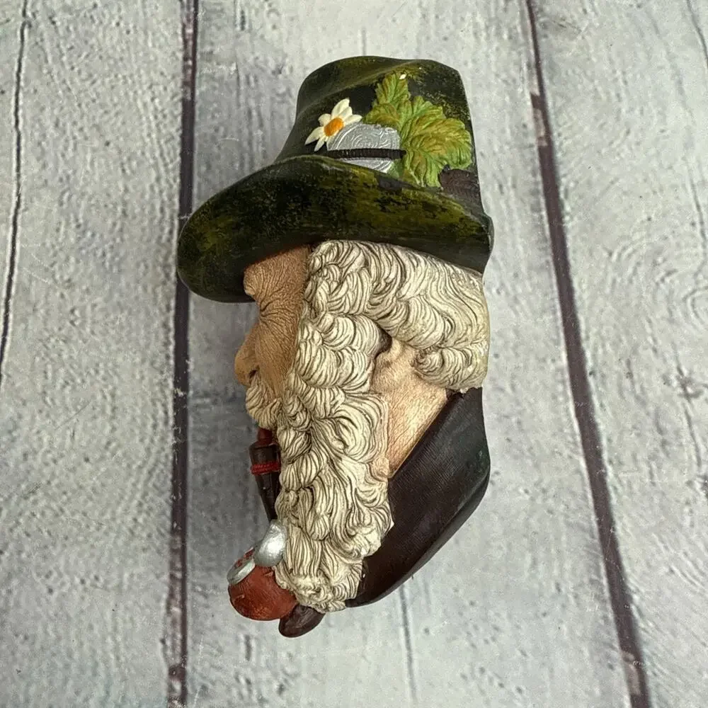 Vtg Tyrolean Bossons Chalkware 3D Head Wall Art Hand Painted England Very Good - Picture 2 of 5
